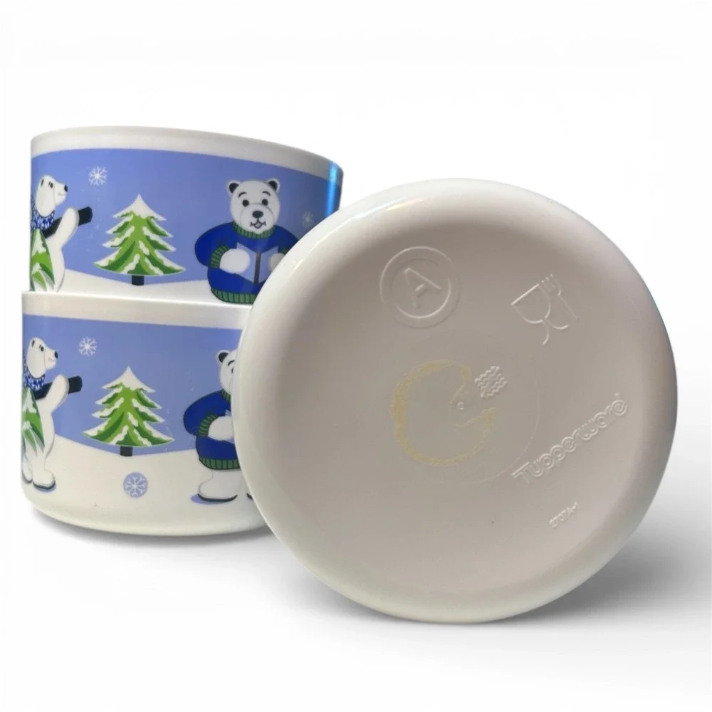 Tupperware Winter Polar Bear Sandwich Keeper, and Canister‎ A Set No Lids
